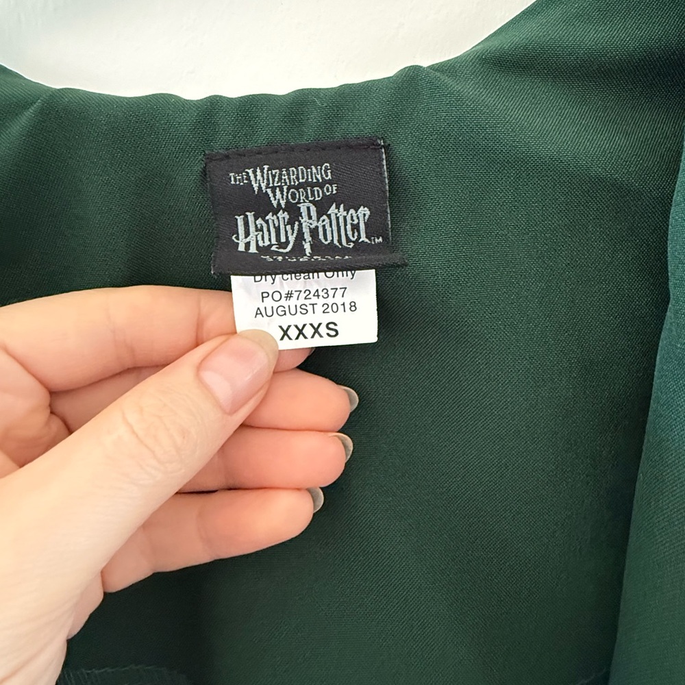Universal Studios Slytherin Harry Potter Robe XS - Picture 3 of 9